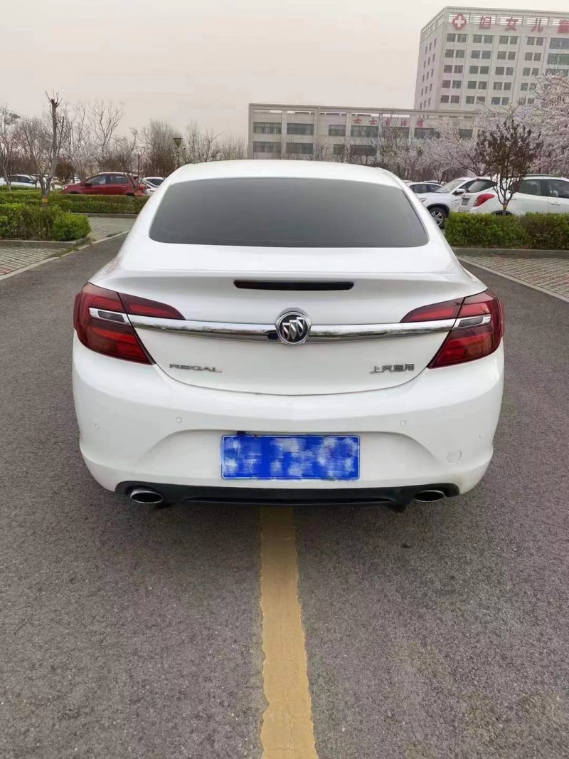 潍坊16年别克君威9