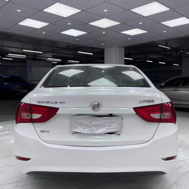 成都16年别克英朗5