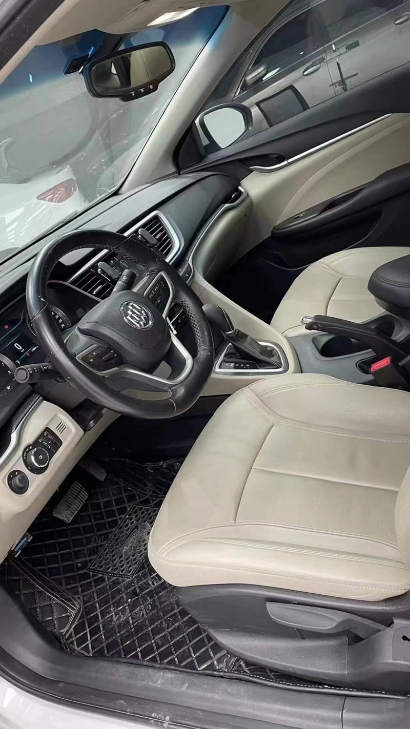 成都20年别克英朗6