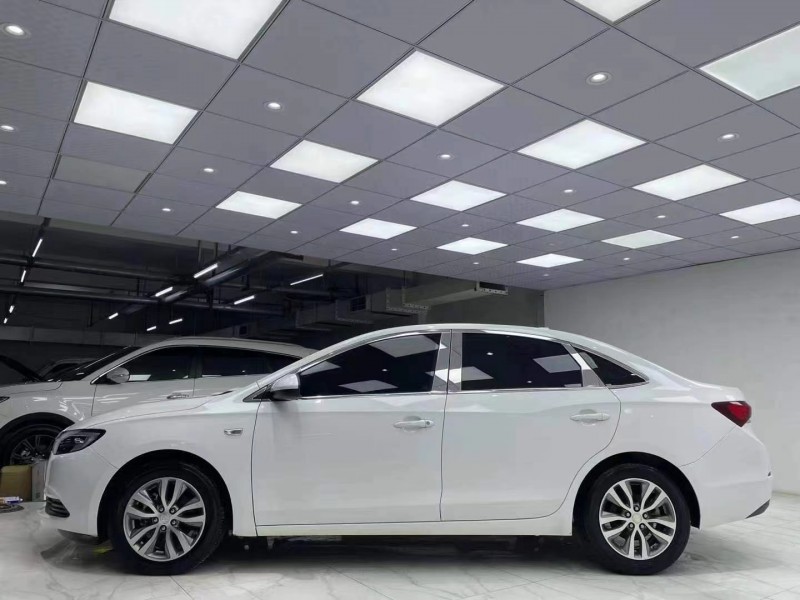 成都20年别克英朗3