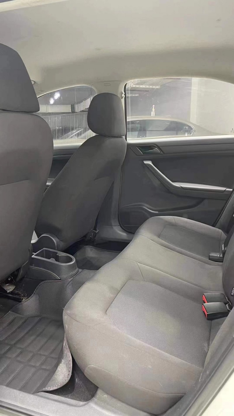 成都16年大众捷达7