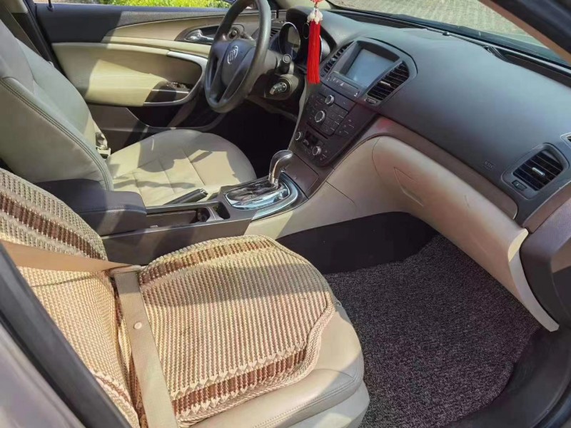 潍坊11年别克君威6