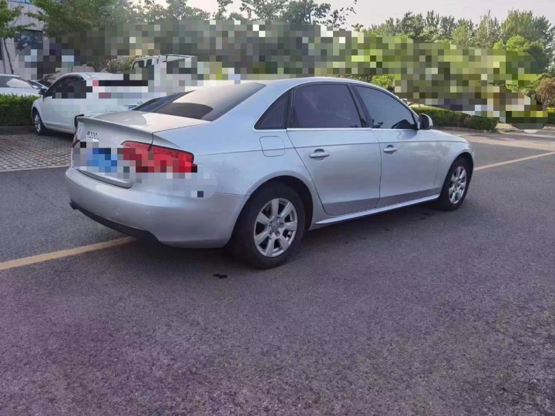 潍坊12年奥迪A4L8