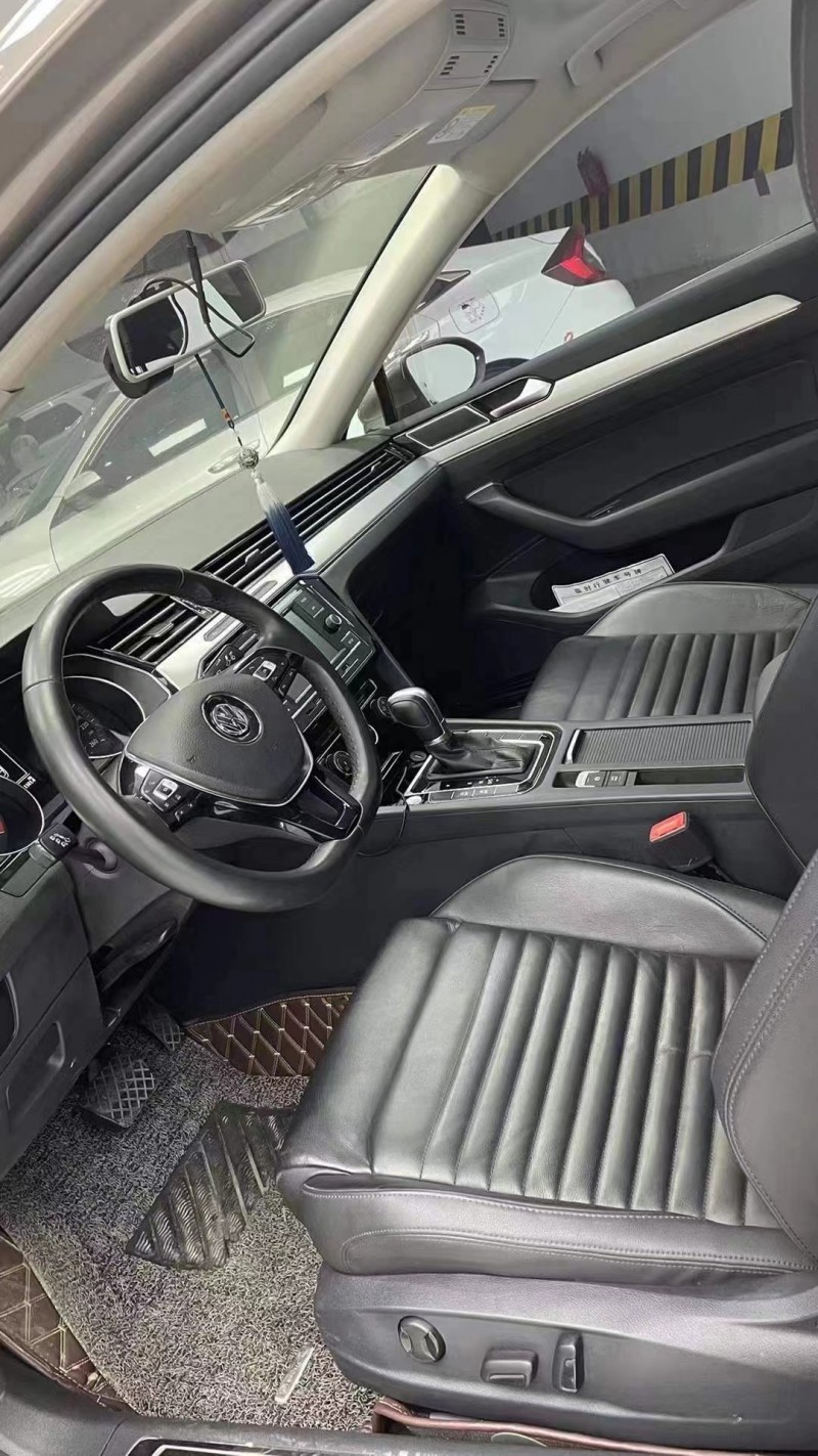 成都17年大众迈腾6