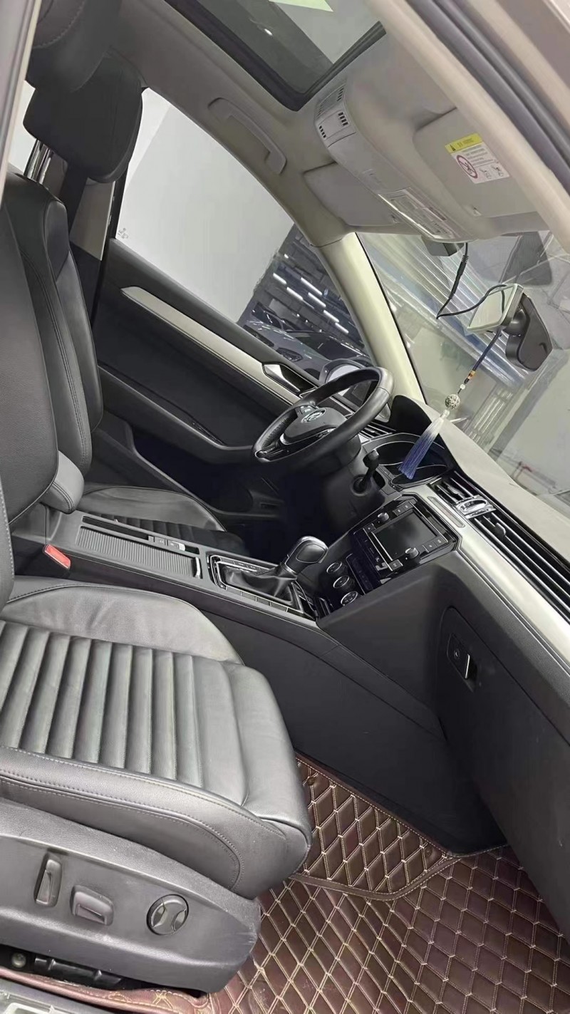 成都17年大众迈腾8