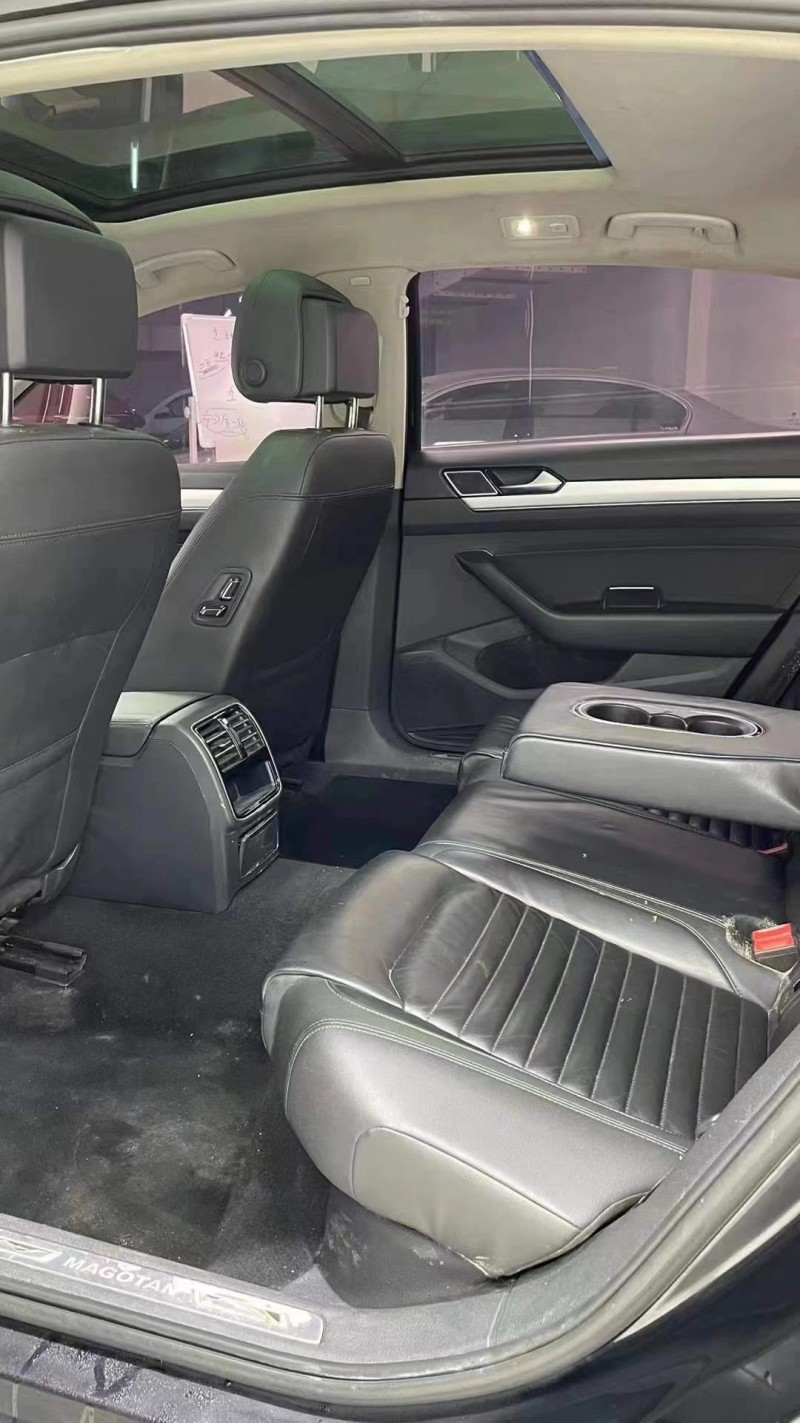 成都16年大众迈腾7