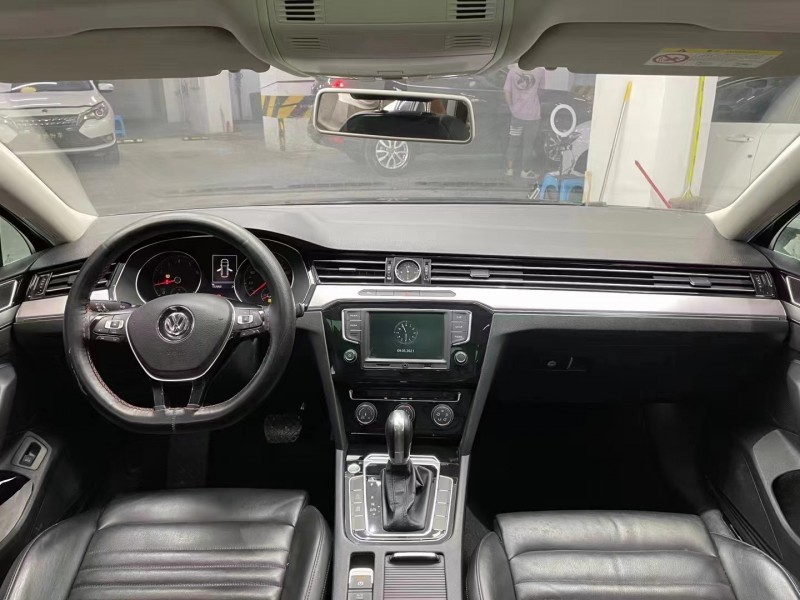 成都16年大众迈腾9