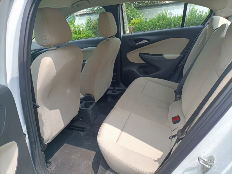 徐州21年别克凯越5