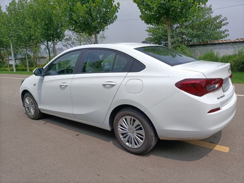 徐州21年别克凯越8