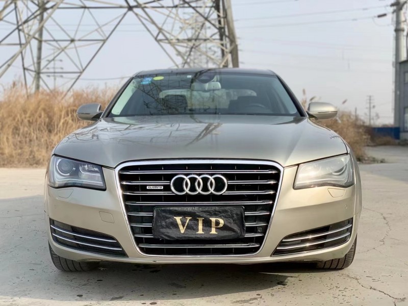 天津12年奧迪A8L1