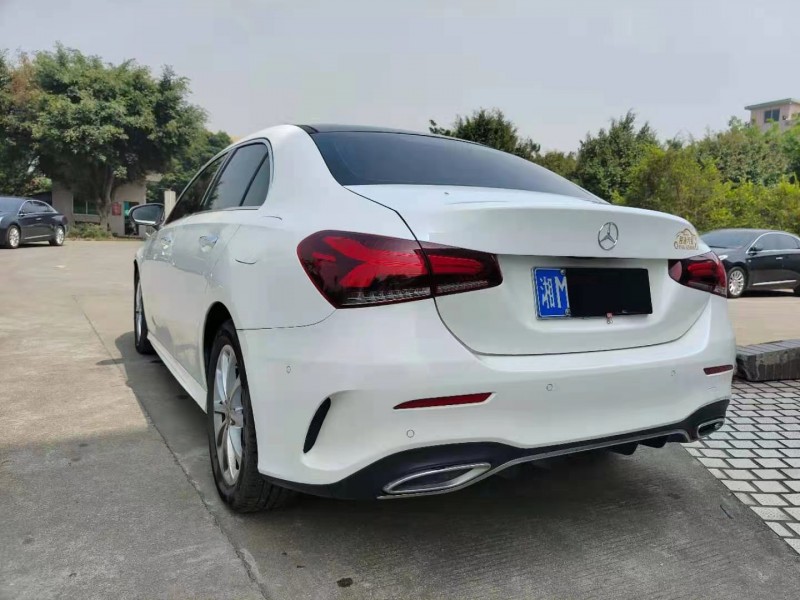 东莞19年奔驰A3