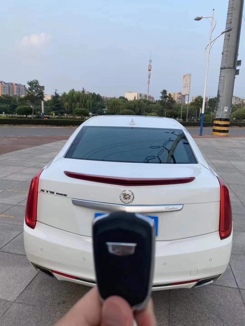 枣庄13年凯迪拉克XTS8