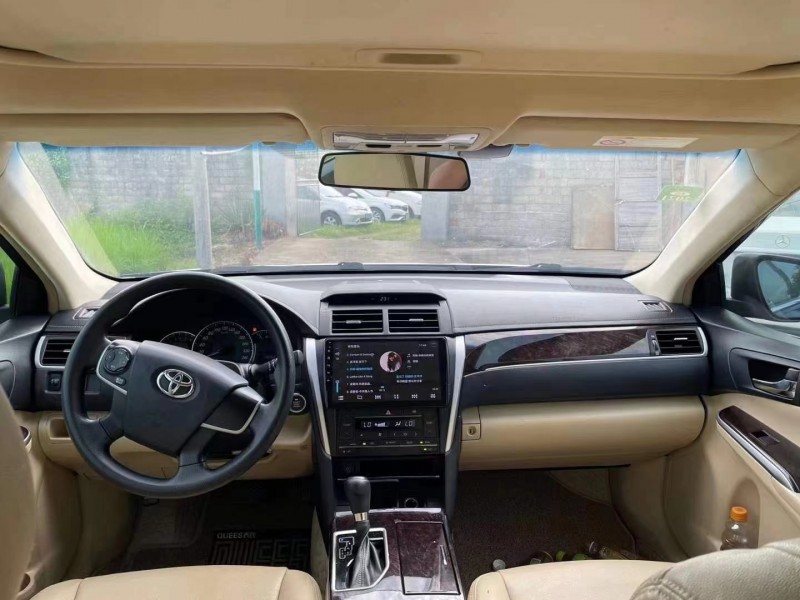 邵阳17年丰田凯美瑞3