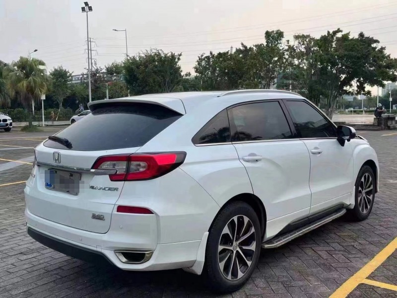 广州18年本田冠道8