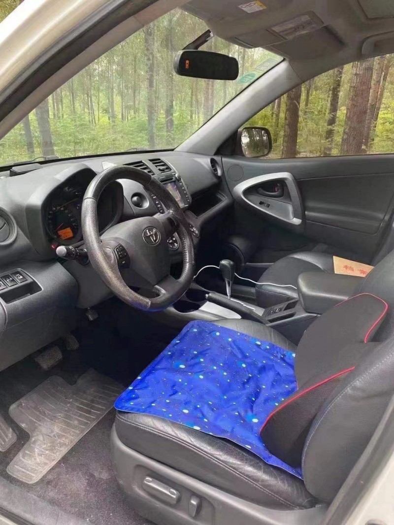 邢台13年丰田RAV44
