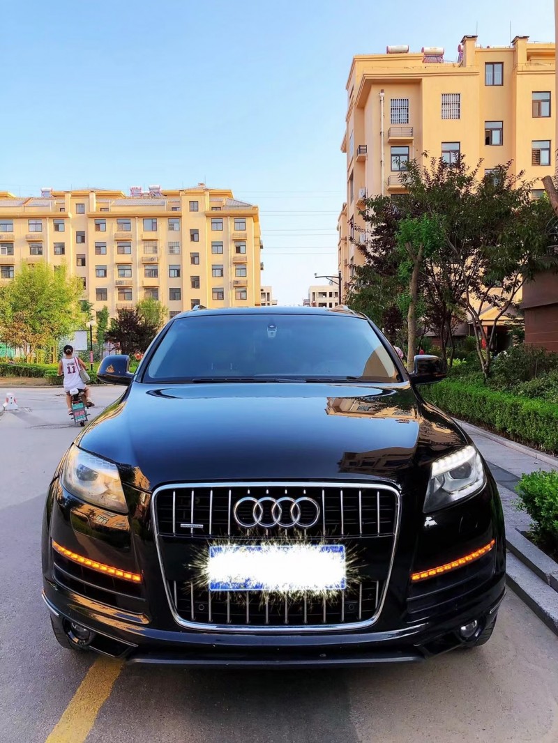 青岛12年奥迪Q71