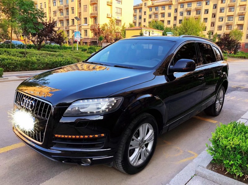 青岛12年奥迪Q72