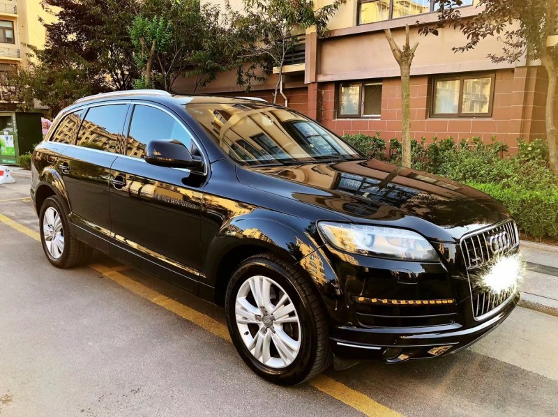 青岛12年奥迪Q73