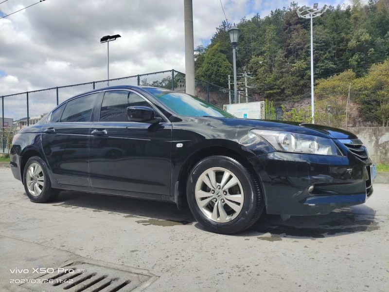 温州12年本田雅阁2