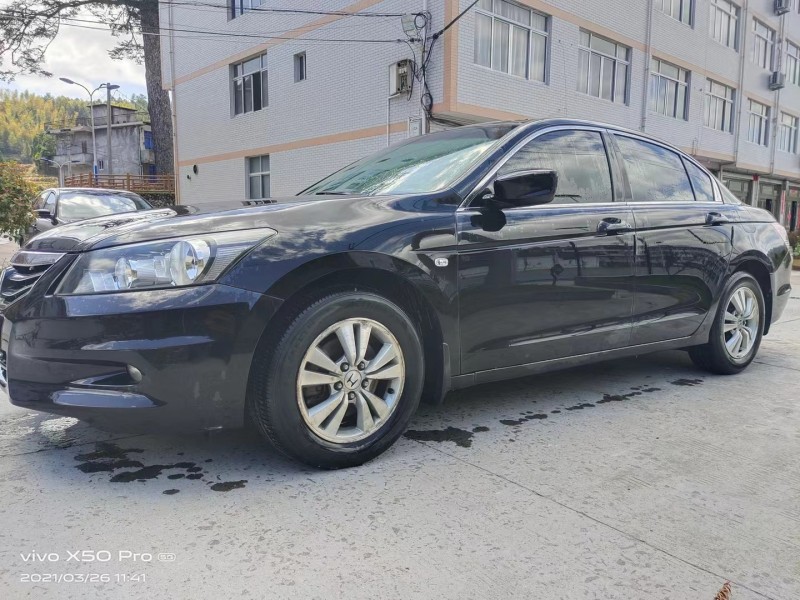 温州12年本田雅阁3