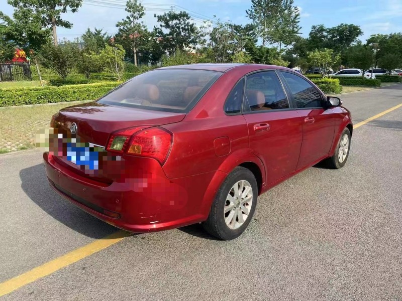 潍坊09年别克凯越8