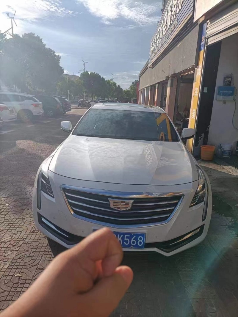 上饒18年凱迪拉克CT61