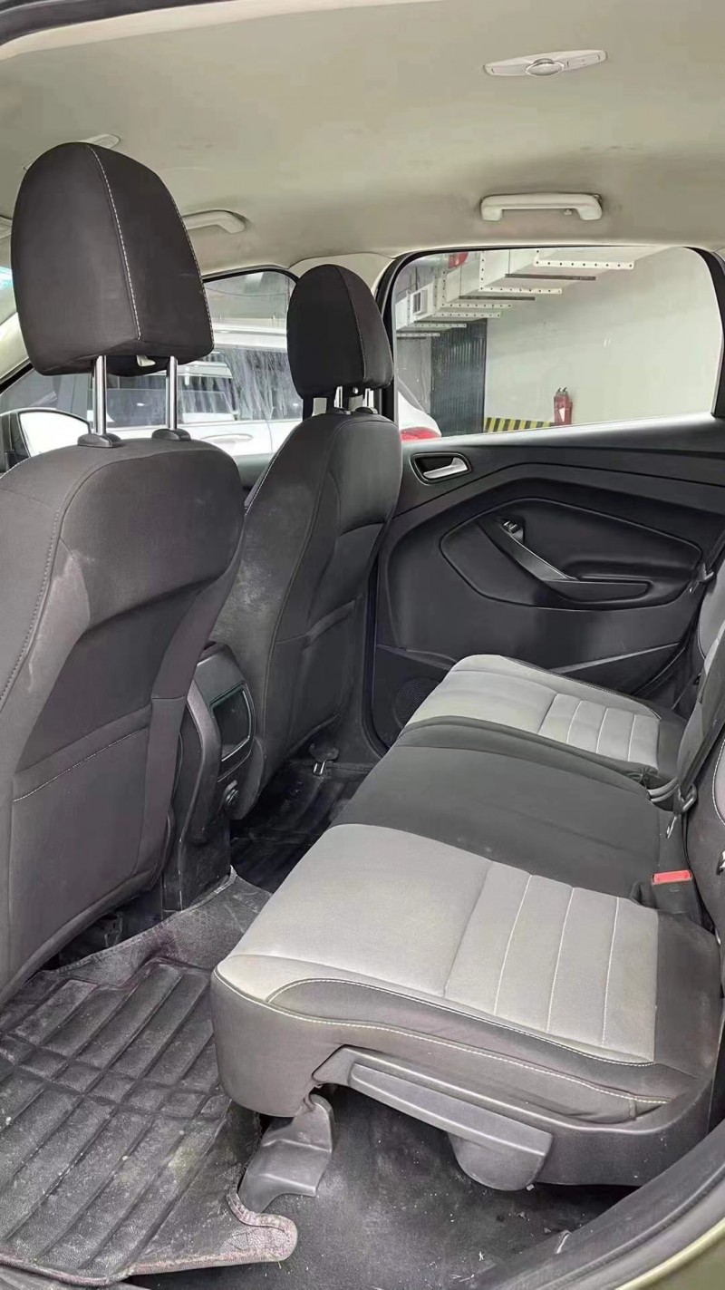 成都14年福特翼虎6