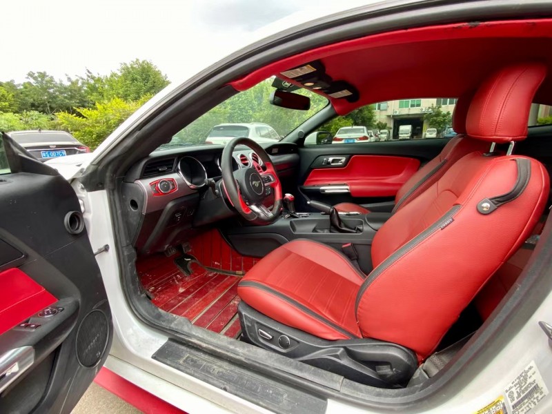 东莞16年福特野马8