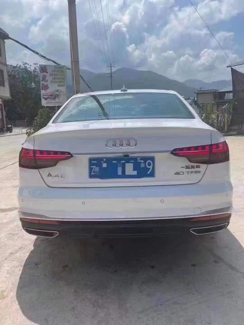 昆明21年奧迪A4L8