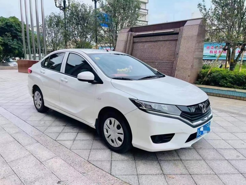 广州19年本田哥瑞8