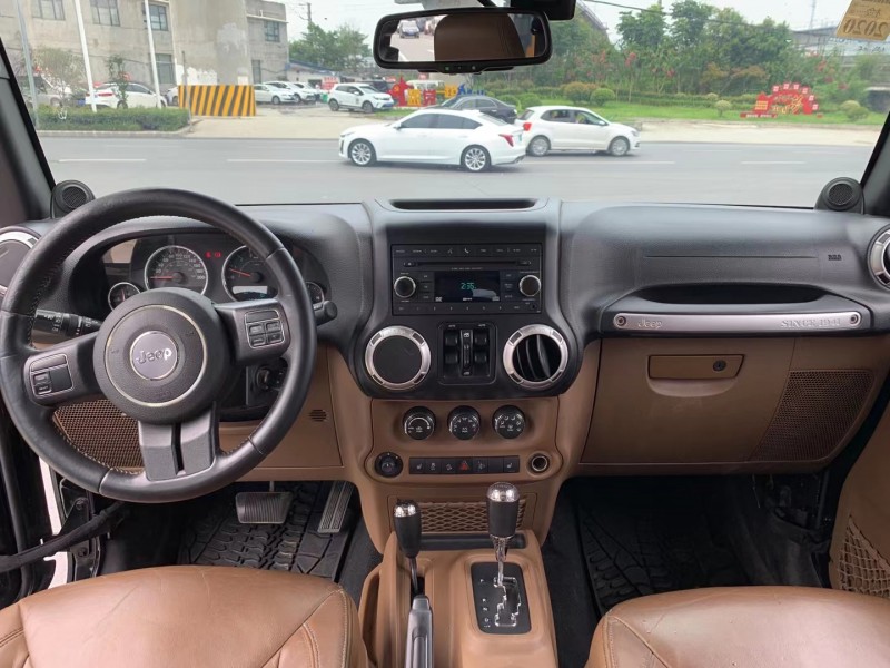 北京13年Jeep牧馬人8