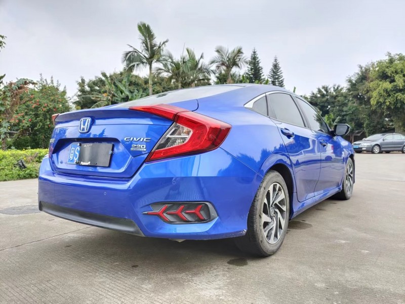 东莞18年本田思域4