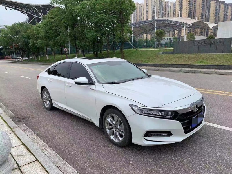 益阳19年本田雅阁2