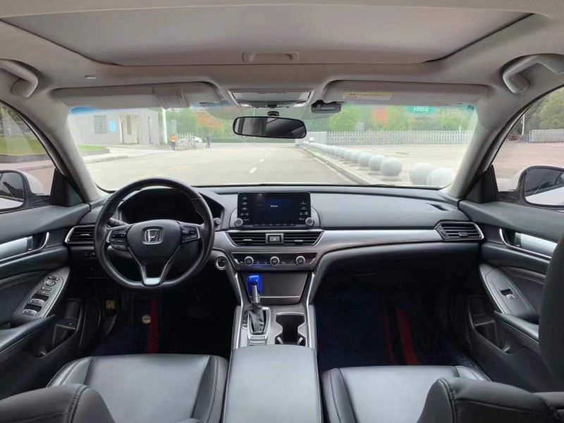 益阳19年本田雅阁6