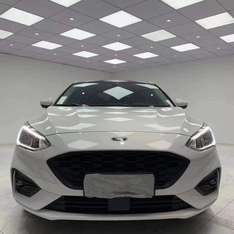 成都20年福特福克斯1