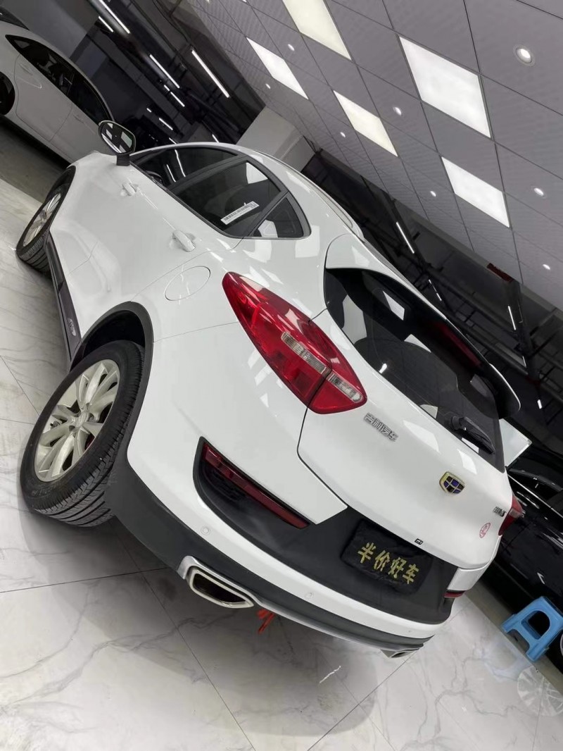 成都18年吉利帝豪4