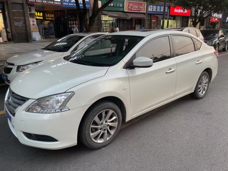 重慶15年日產軒逸2