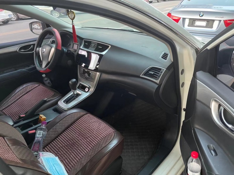 重慶15年日產軒逸5