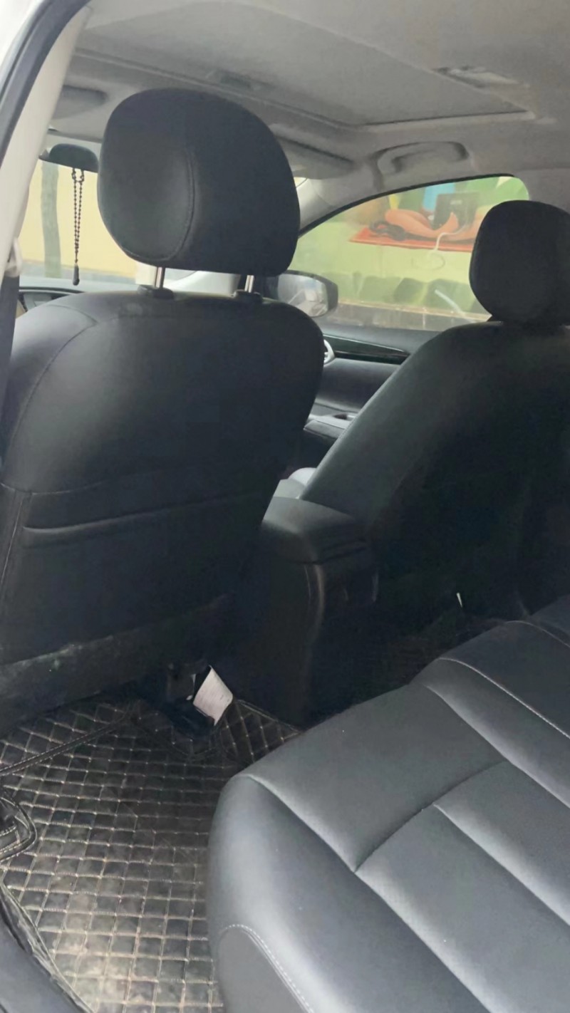 成都18年日产轩逸4