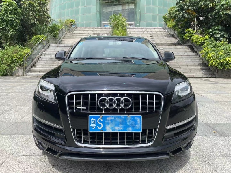 深圳13年奥迪Q78