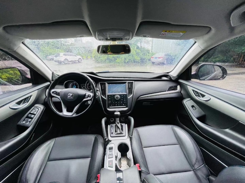 深圳17年众泰SR74