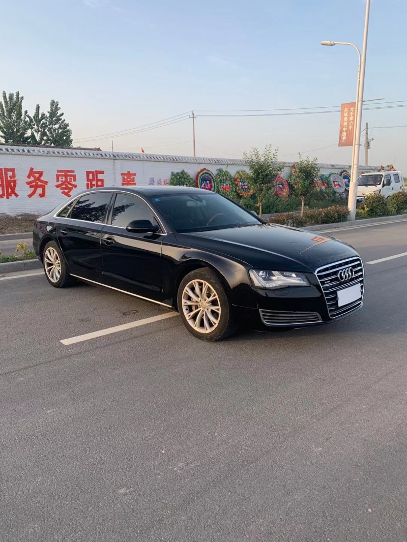 徐州14年奥迪A8L3