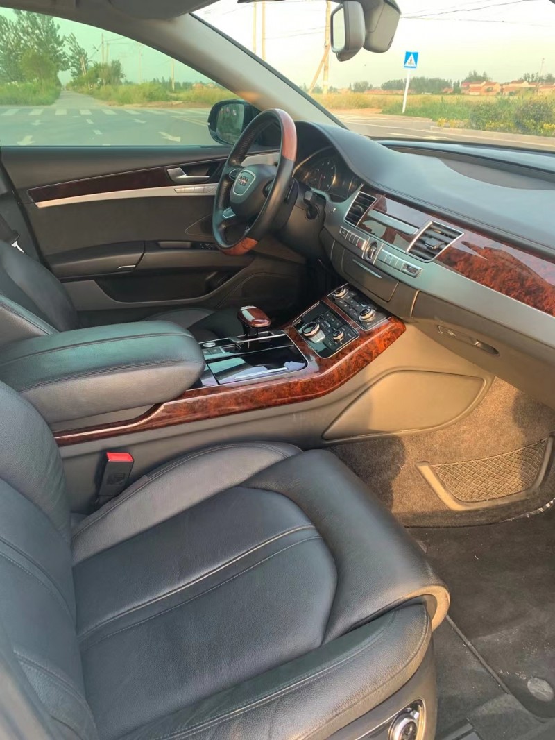 徐州14年奥迪A8L7