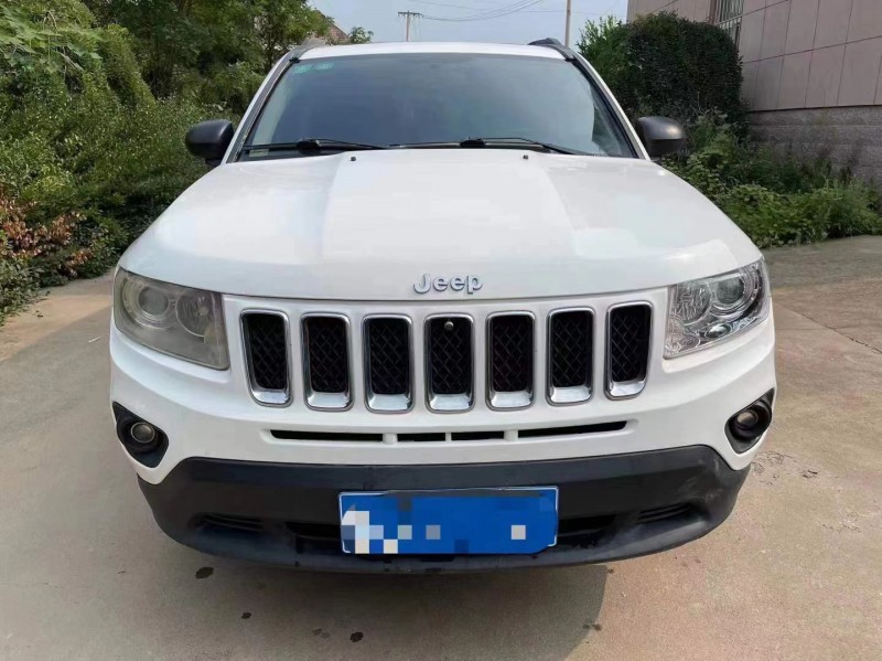 泰安12年Jeep指南者1