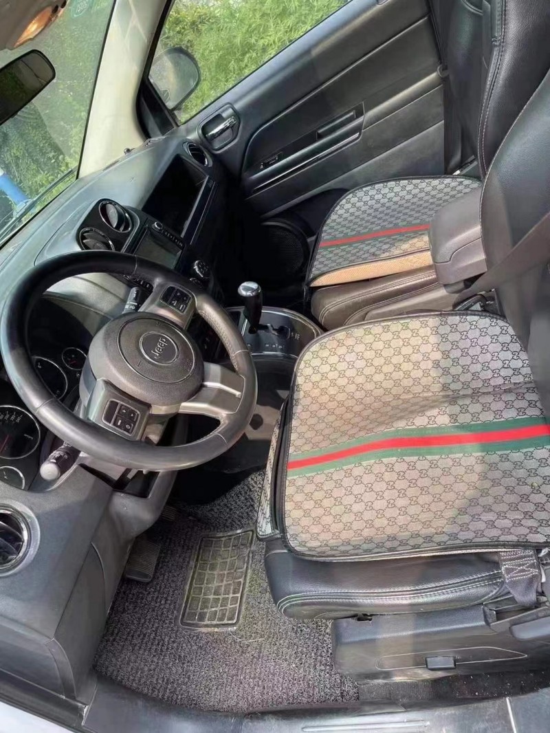 泰安12年Jeep指南者5