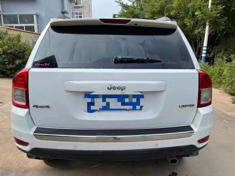 泰安12年Jeep指南者8