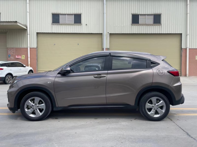 东莞17年本田XR-V7