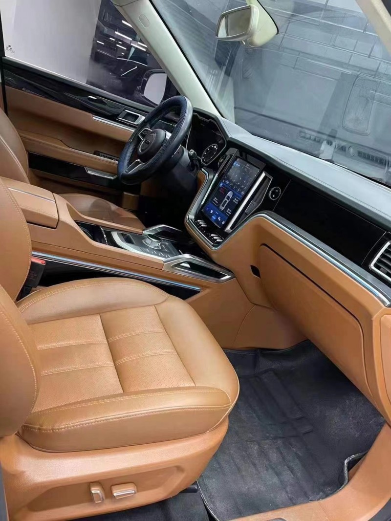 成都18年众泰T7008