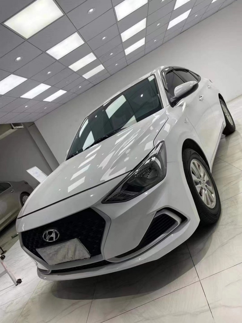 成都20年现代悦动2