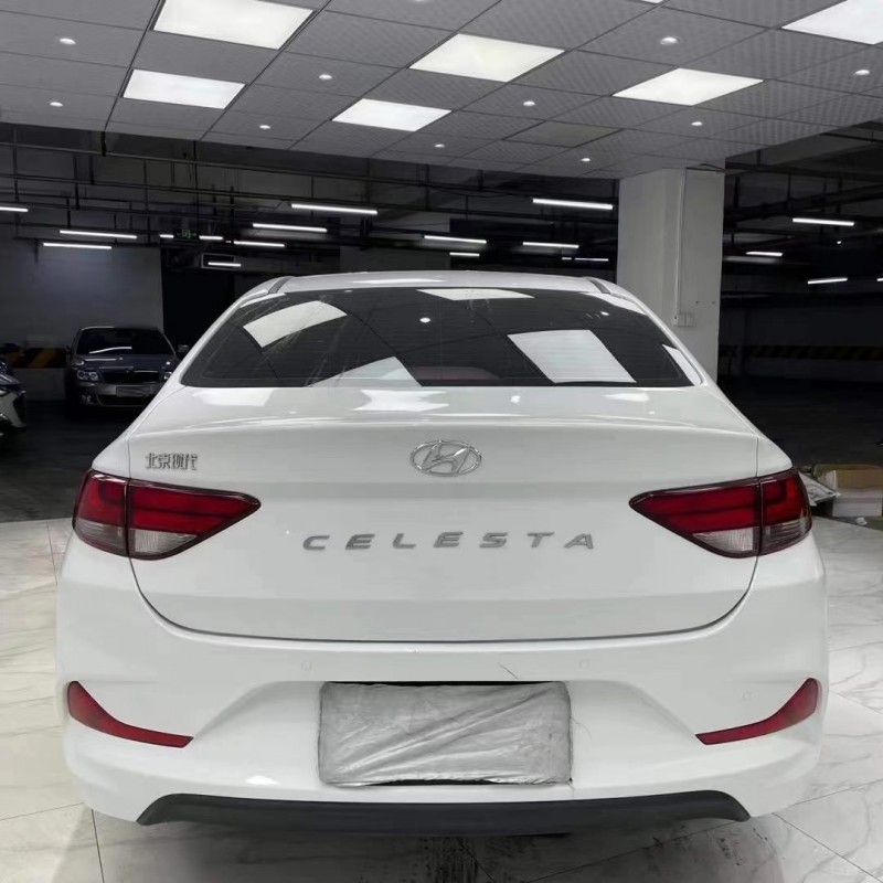 成都20年现代悦动5